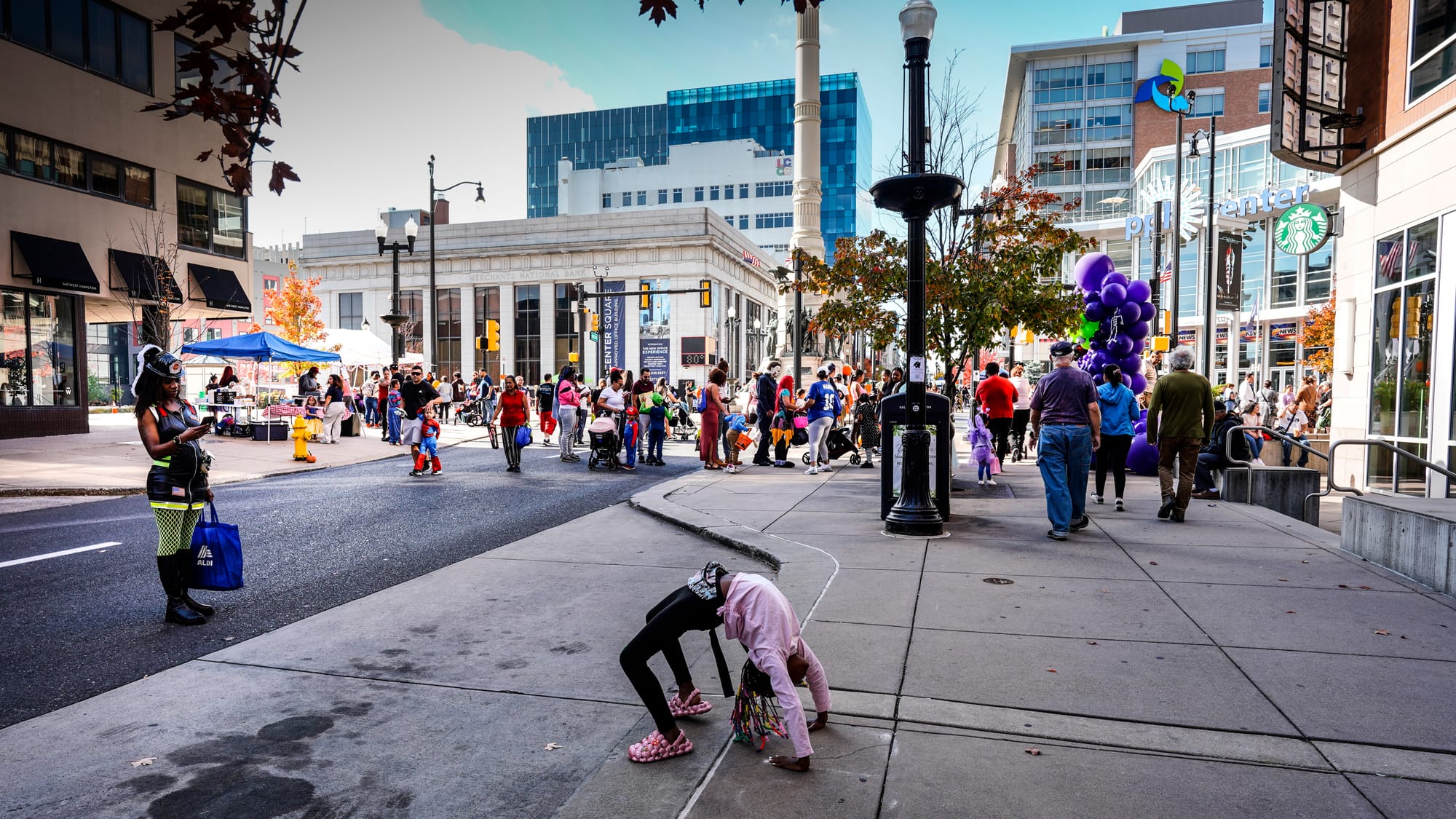 Thousands turn out for the Allentown Halloween festivities. Allentown holds its annual Hallo-weekend 2023 and Allentown Walki