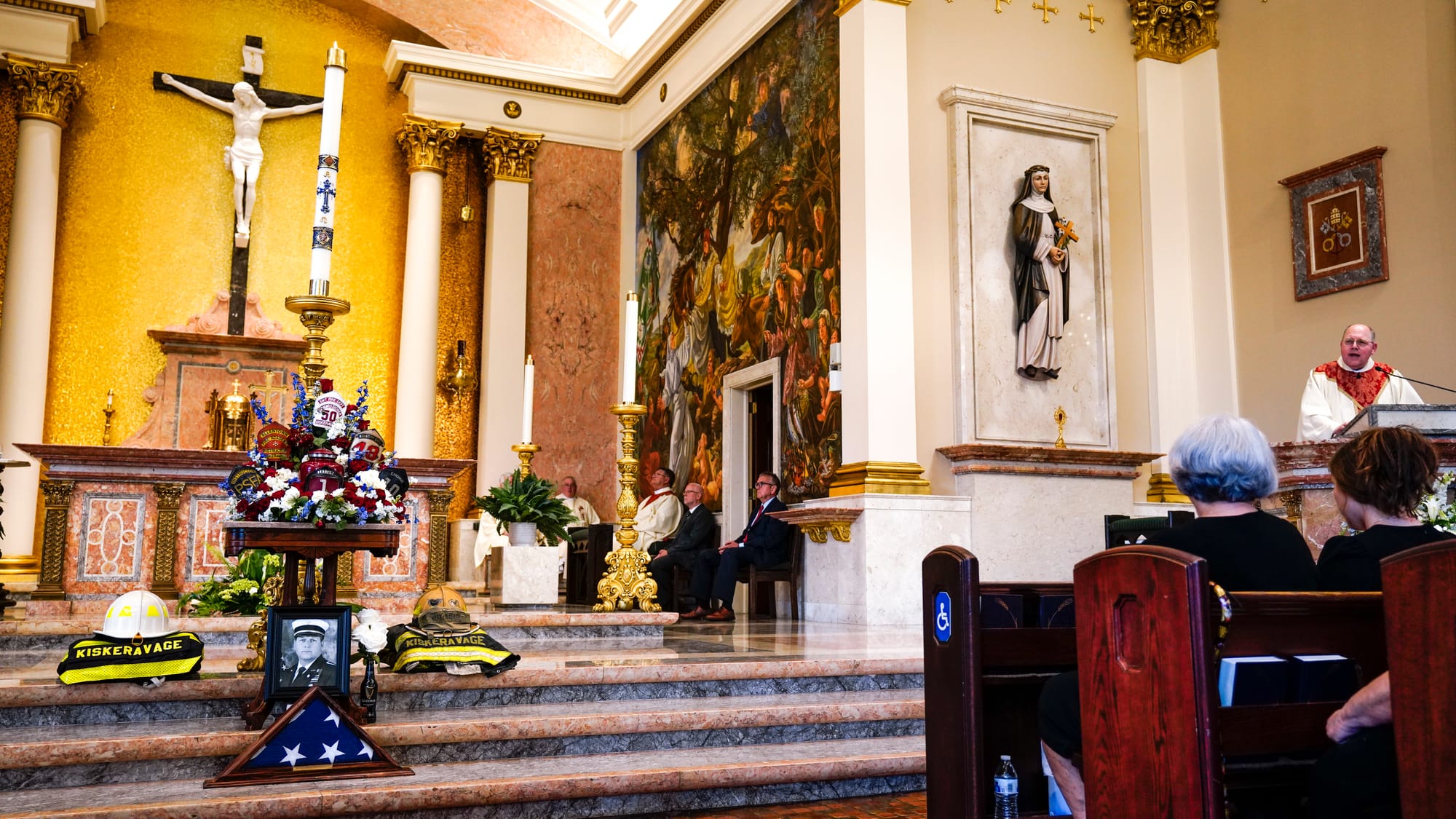 A mass of Christian Burial was held at the Cathedral of S. Catharine of Siena for the late Allentown Fire Department Assistan
