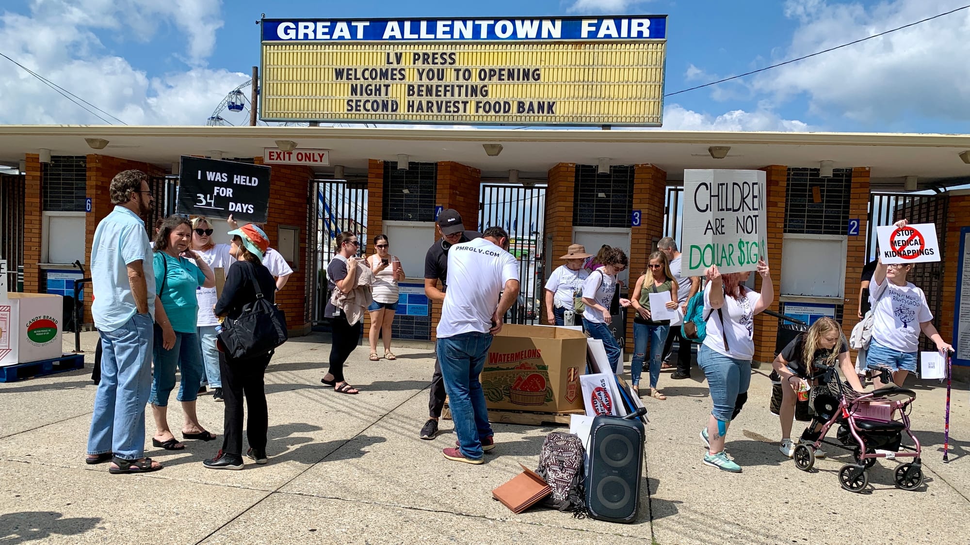 People at the protest organized by the Parents' Medical Rights Group Greater Lehigh Valley Chapter.