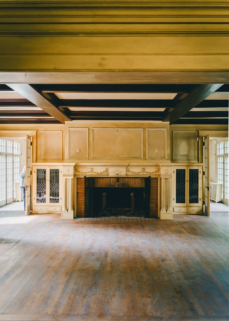 The mansion's living room.