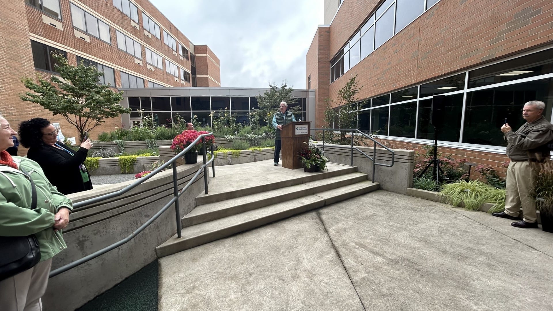 Artist Peter Yenawine announces the opening of the community healing garden at Lehigh Valley Hospital Muhlenberg.