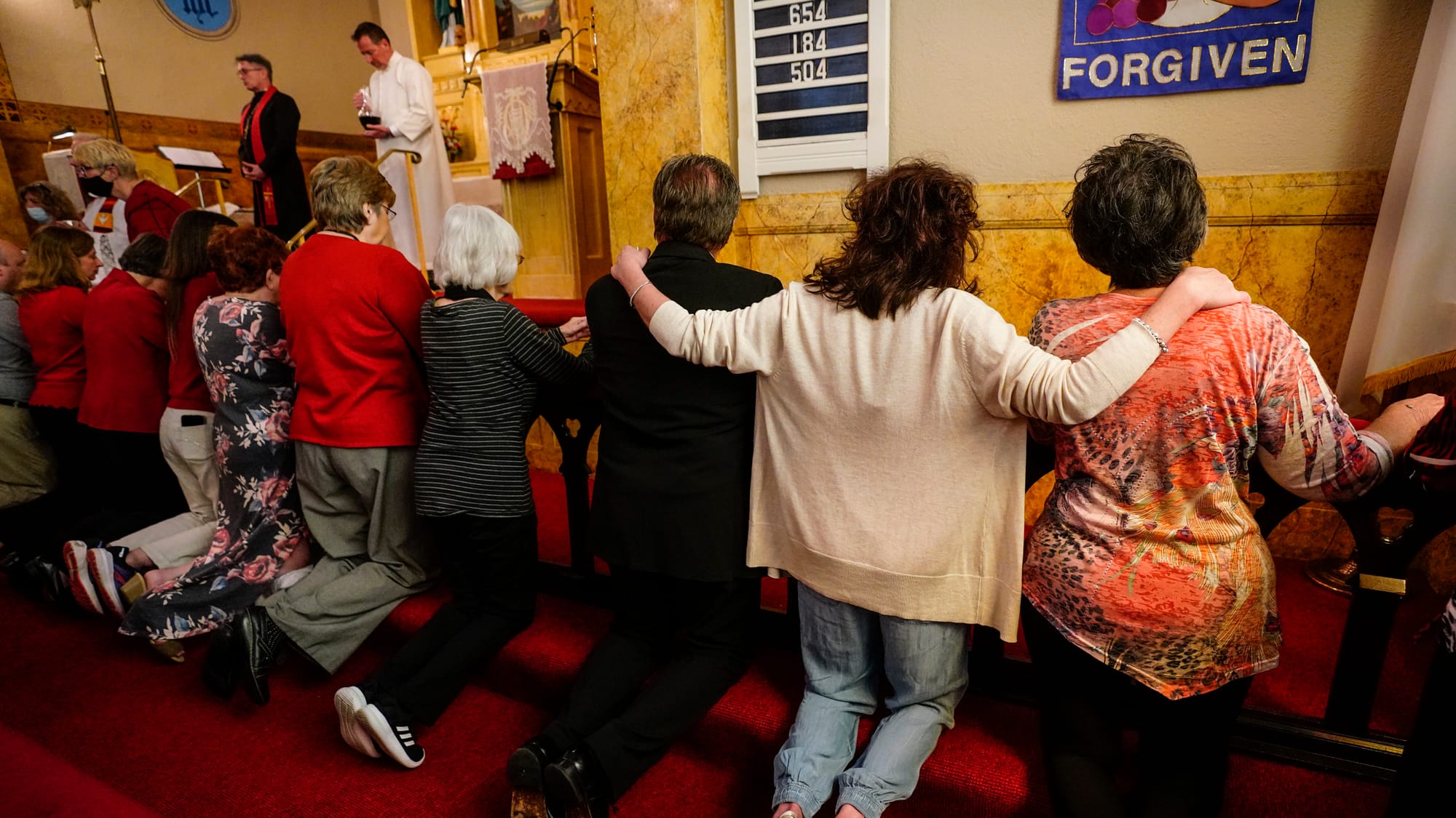 A Thanksgiving and Leave-Taking service was held at St. John's Windish Evangelical Lutheran Church in Bethlehem Sunday, April
