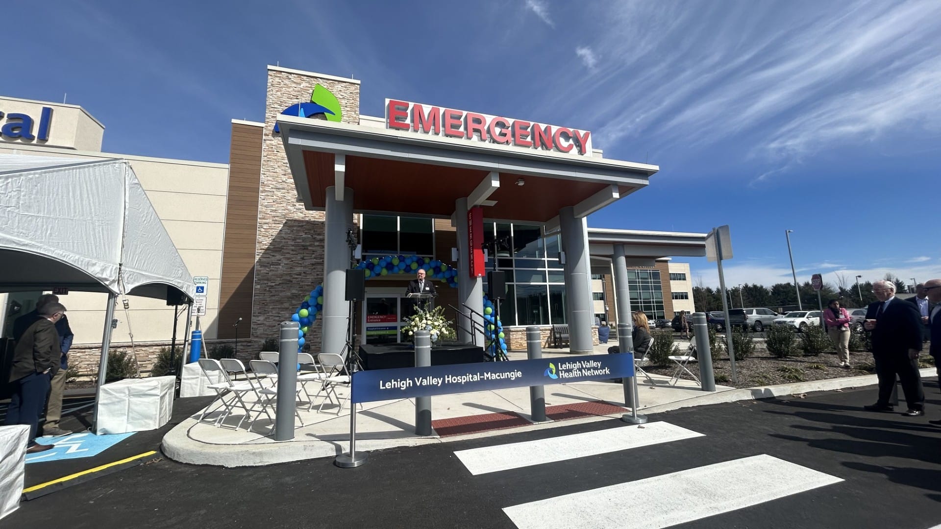 The ribbon is cut on the neighborhood hospital Lehigh Valley Macungie.