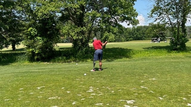 Amputee Steven Blantz golfing at the fundraiser for the Lehigh Valley Amputee Support Group.