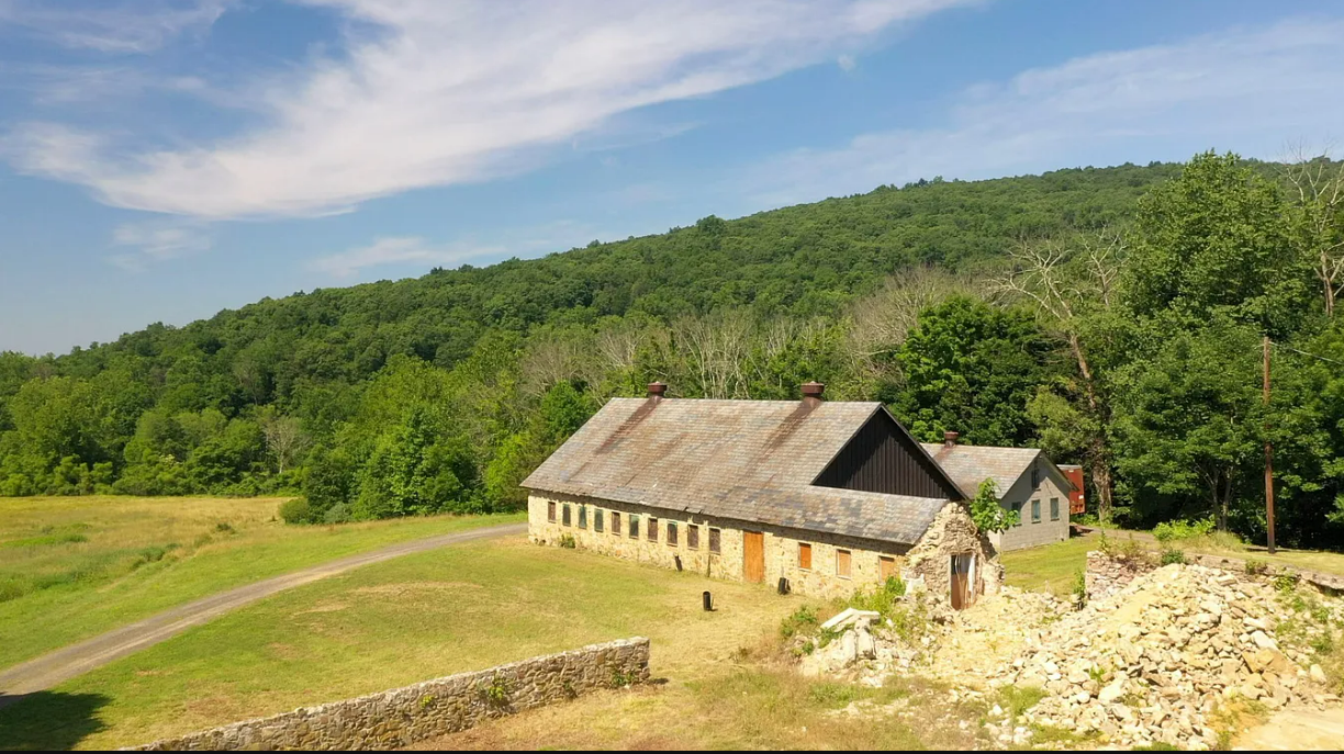 Another building on the homestead