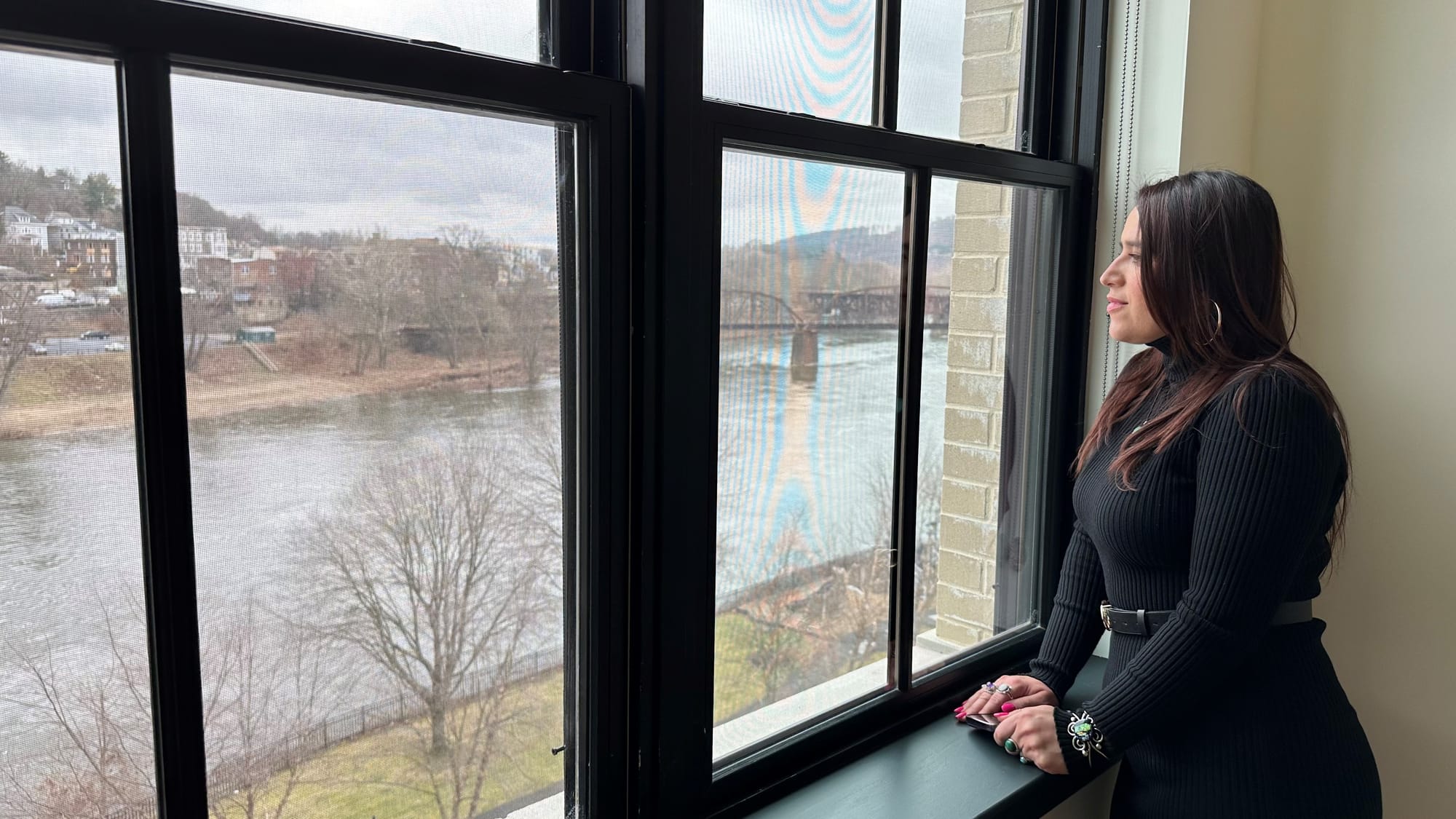 Luxury apartments at The Commodore feature sprawling views of the Delaware River.