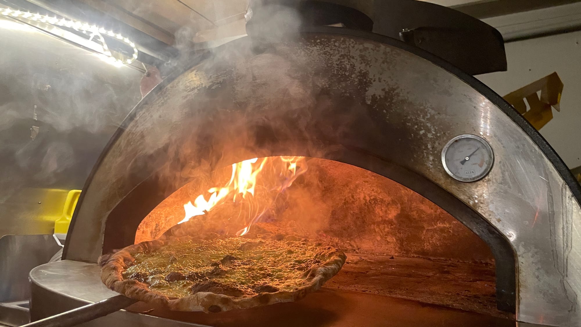 Each Friday and Saturday since November, Andrew Rogers’ Pizzeria has set up shop outside Joe’s Tavern, 12 W. Broad St., in Ce