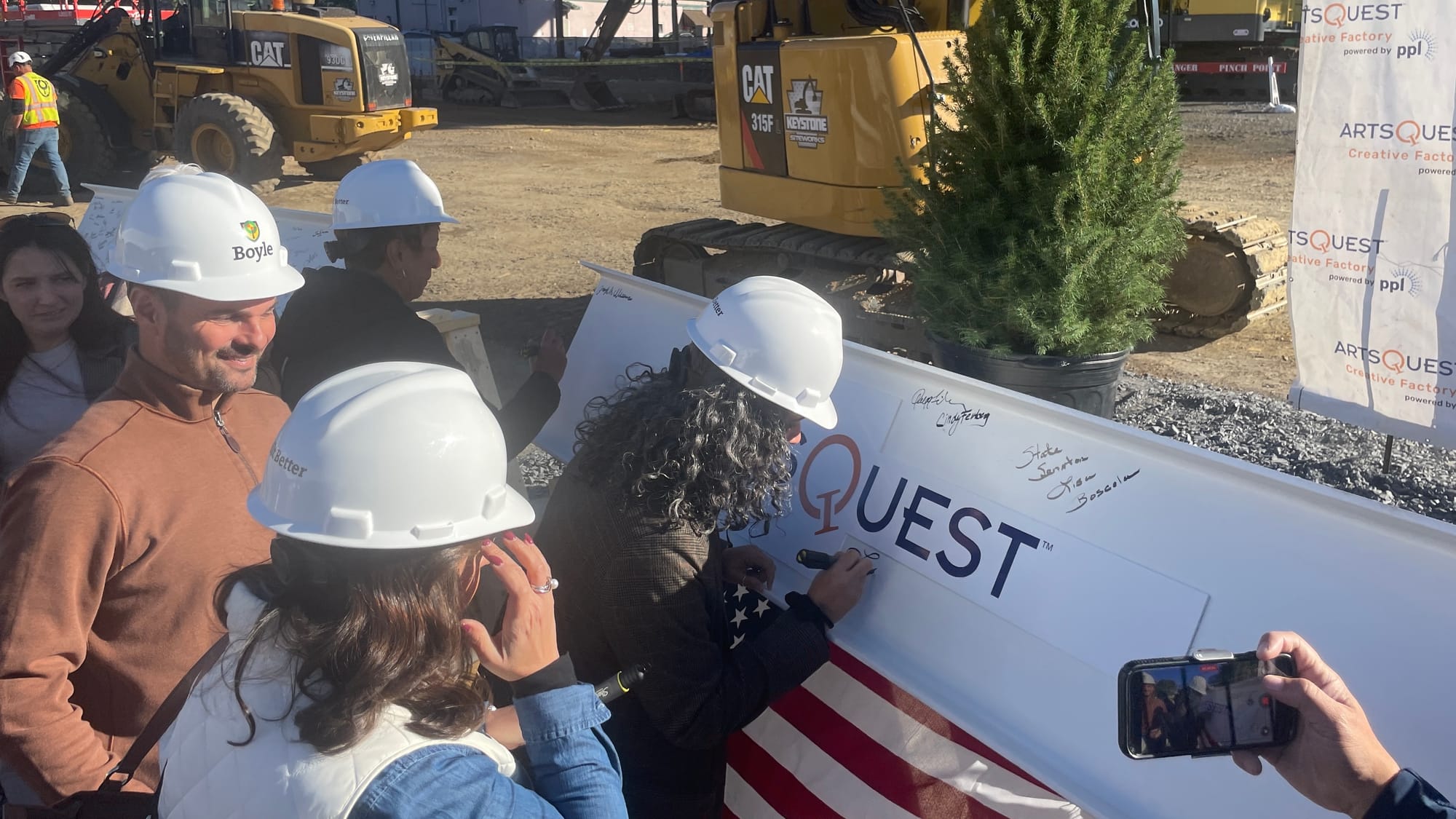 ArtsQuest, the nonprofit behind Musikfest, welcomed community supporters and donors to sign on to its new cultural center in 