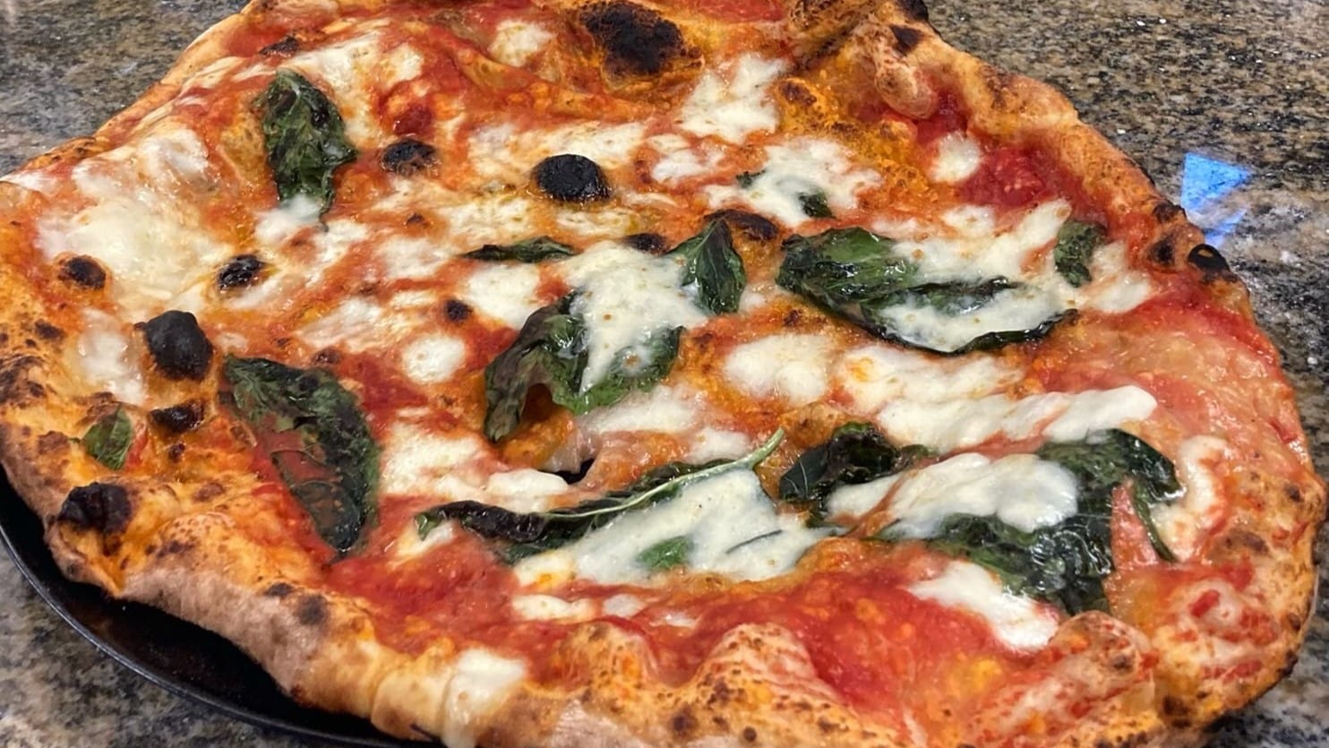 Each Friday and Saturday since November, Andrew Rogers’ Pizzeria has set up shop outside Joe’s Tavern, 12 W. Broad St., in Ce