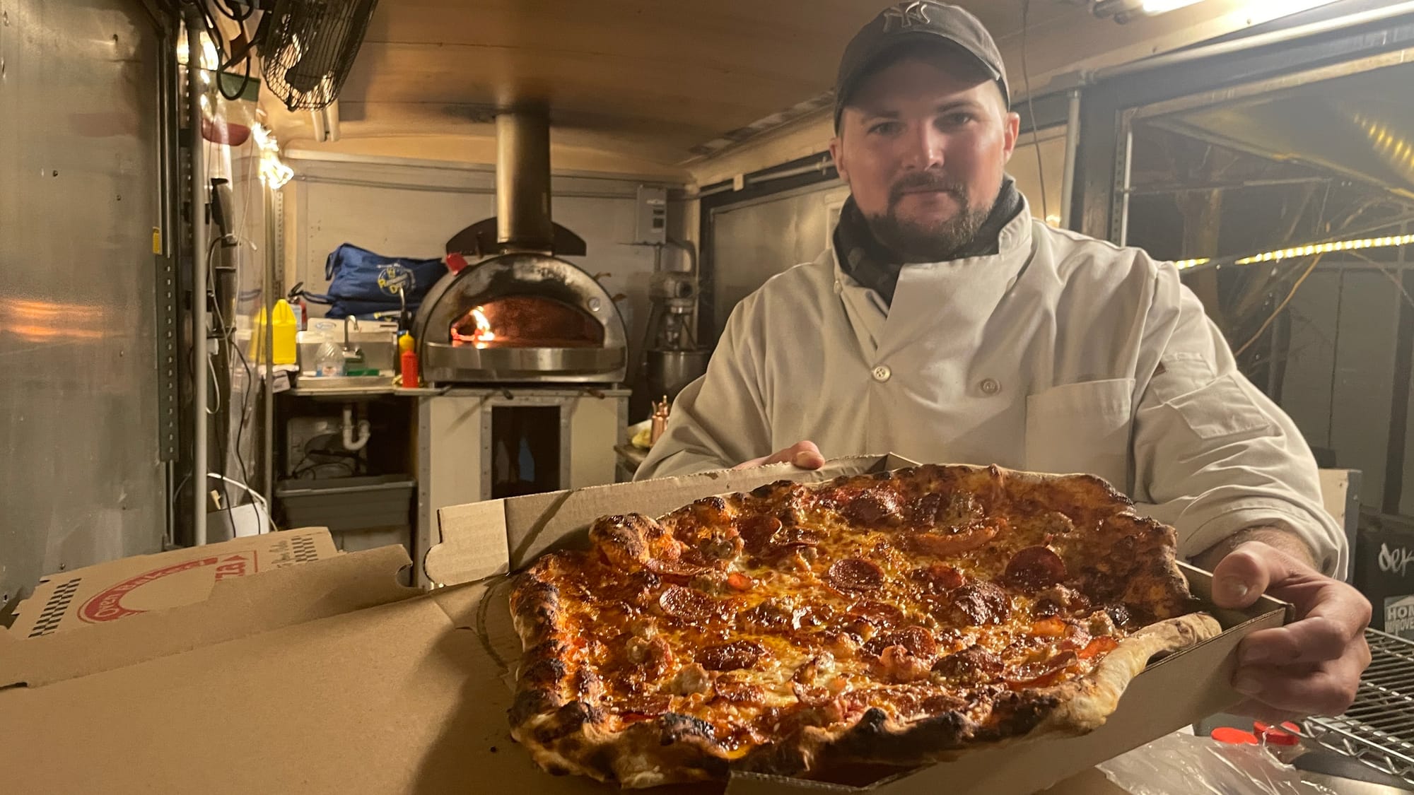 Each Friday and Saturday since November, Andrew Rogers’ Pizzeria has set up shop outside Joe’s Tavern, 12 W. Broad St., in Ce