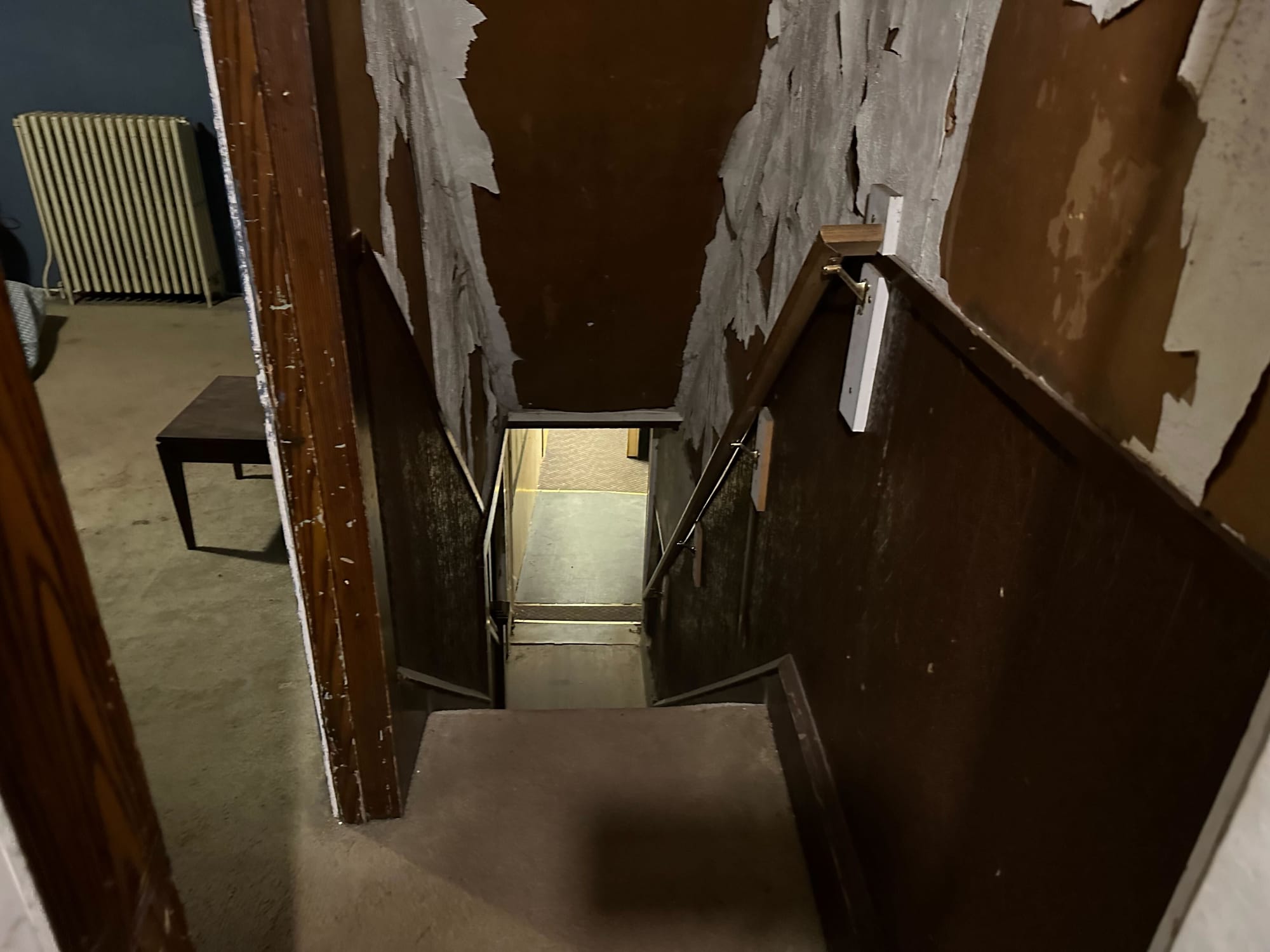"24 Hours in Hell" is a TV series that will take a paranormal journey through Hell House (the Waldorf Estate) in Lehighton.