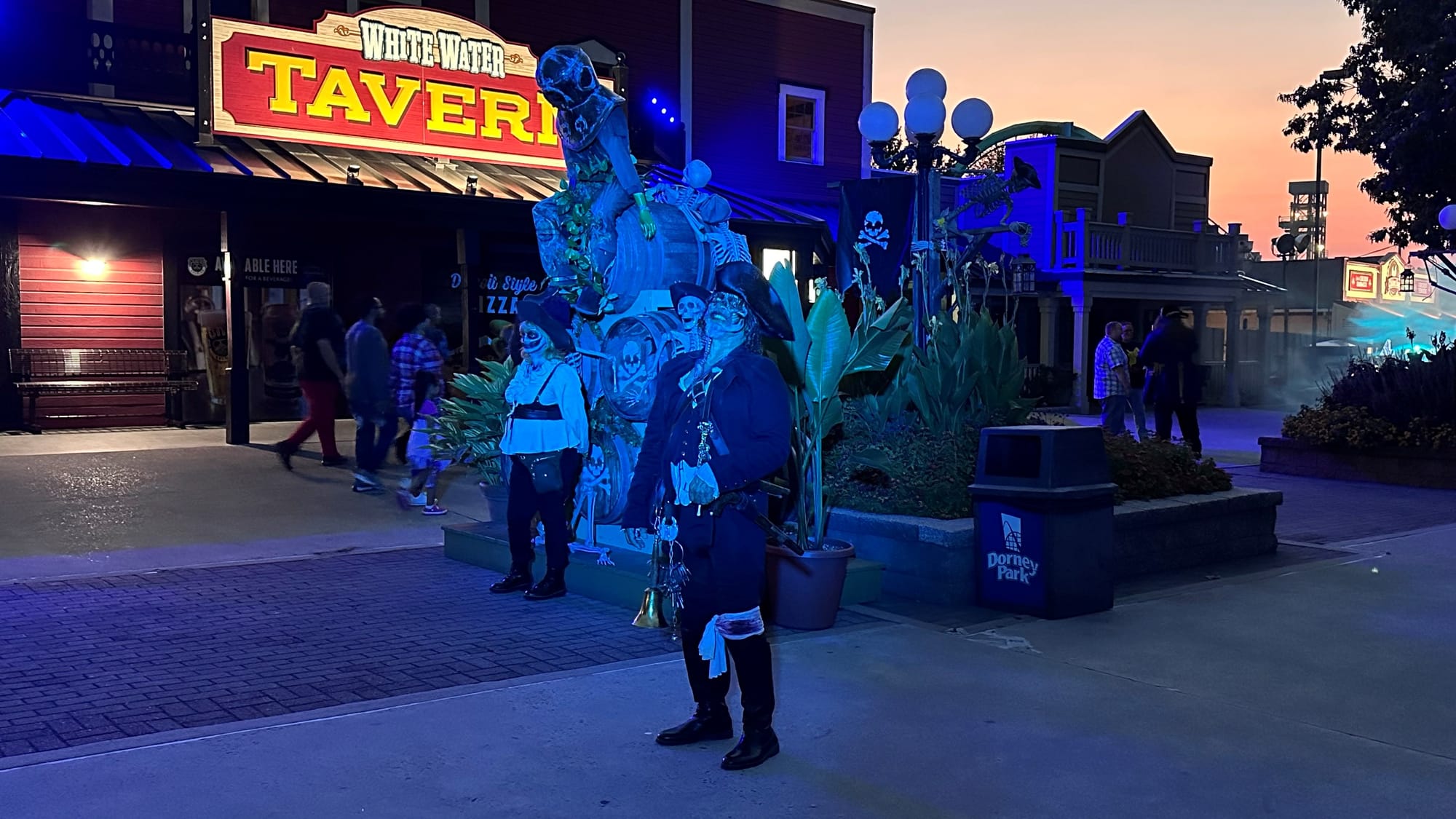 halloweenhaunt2.jpg