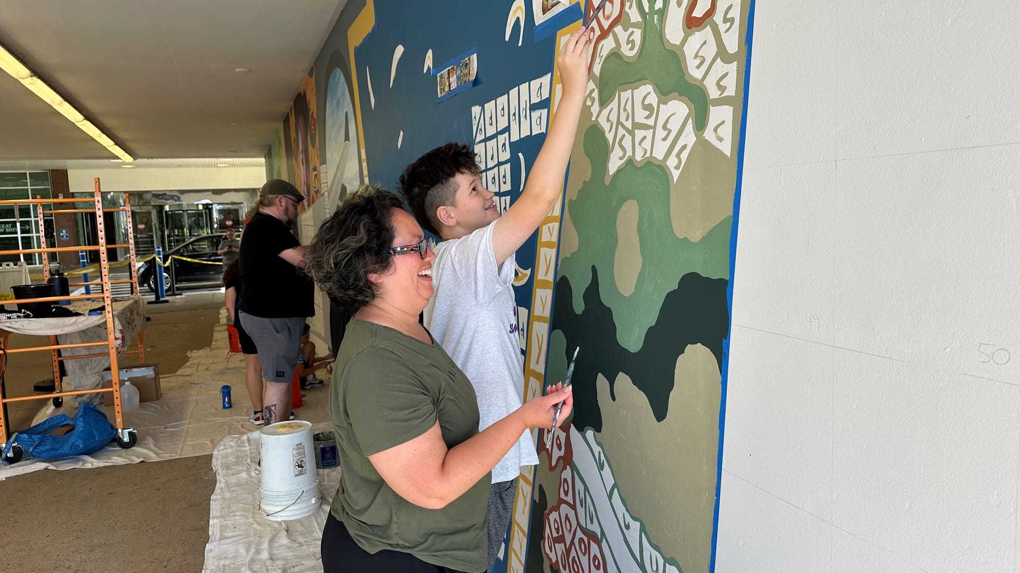 mural2.jpg