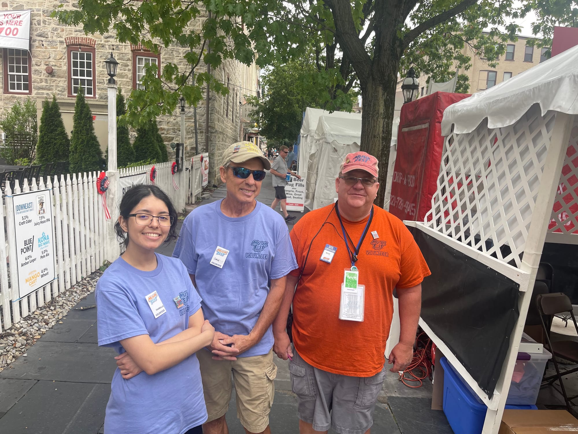 Musikfestvolunteers.jpg