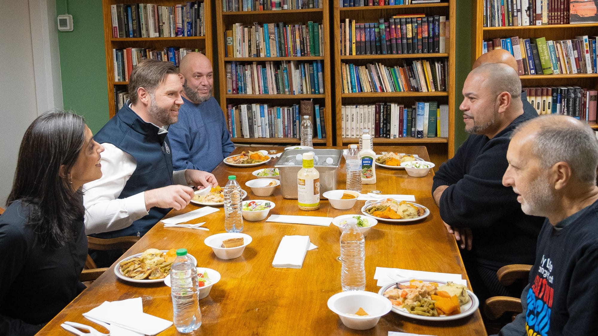 VPVisitPrivateLunch.jpg