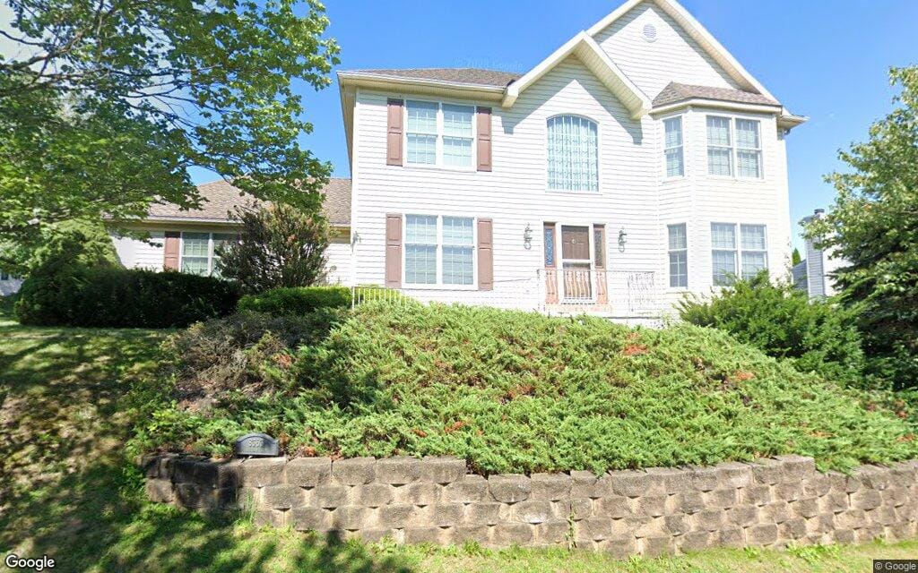 $485K, single-family house at 8363 Willow Run 