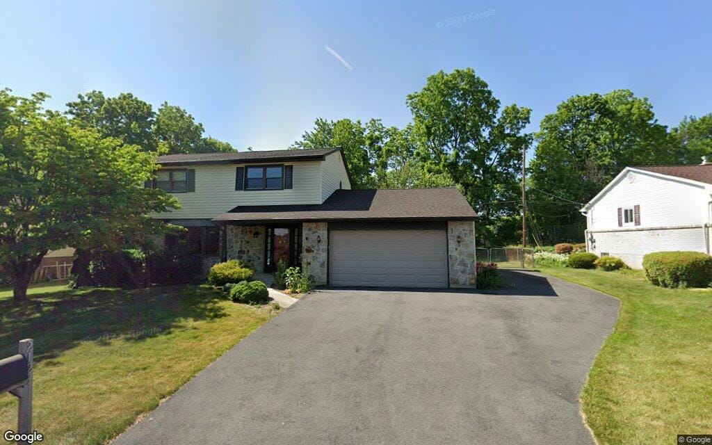 $420K, single-family residence at 2129 Wisteria Road 